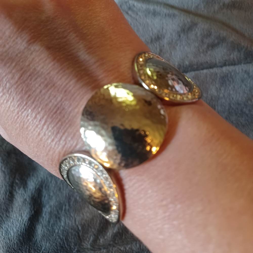 Sparkly Gold stretchy bracelet